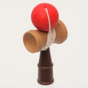 IWAKO GUMKA-PUZZLE 3D KENDAMA