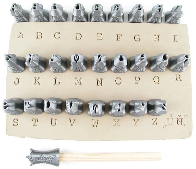 Rélyéf zestaw stempelków alfabet Courier 6mm