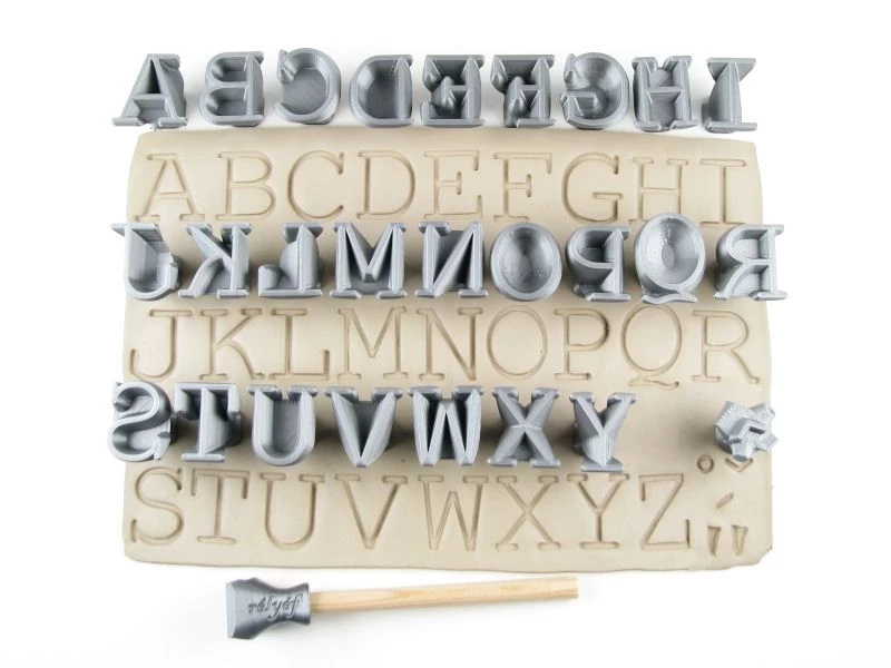 Rélyéf zestaw stempelków alfabet Courier 26mm