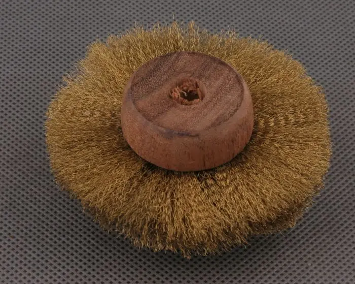 Tarcza Szczotka mosiężna 7,5 cm.